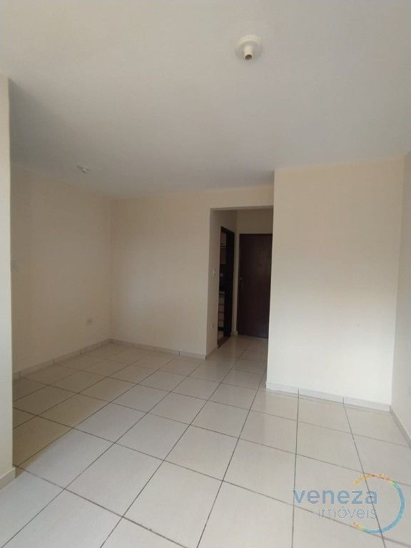 Apartamento para locacao no Claudia em Londrina com 76,29m² por R$ 2.125,00