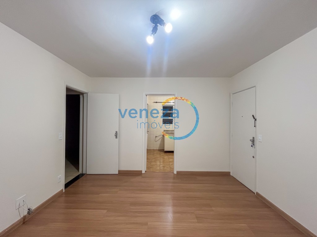 Apartamento para locacao no Centro em Londrina com 82,7m² por R$ 1.600,00  - Foto 3