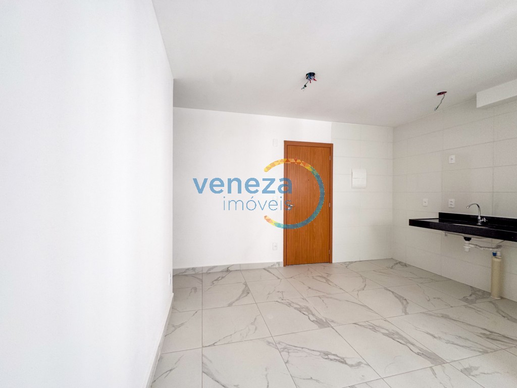 Apartamento para locacao no Jamaica em Londrina com 67m² por R$ 1.500,00  - Foto 2