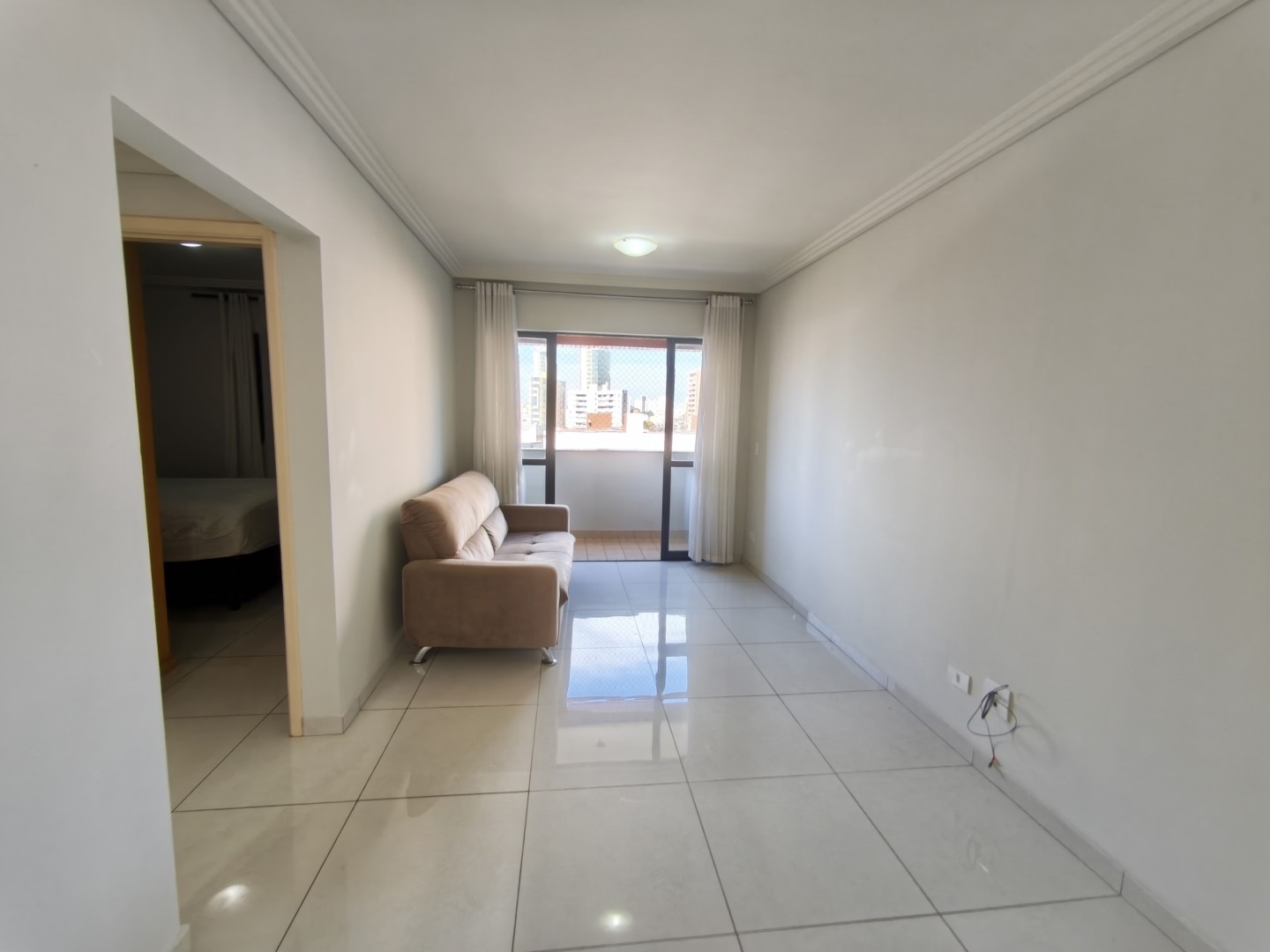Apartamento para locacao no Jardim Higienopolis em Londrina com 89,7m² por R$ 1.800 - Foto 2