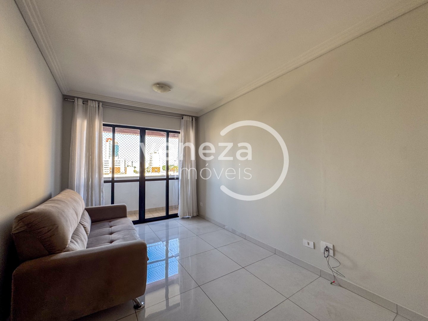 Apartamento para locacao no Jardim Higienopolis em Londrina com 89,7m² por R$ 1.800