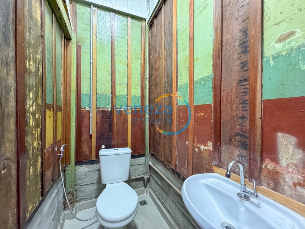 Casa Comercial para locação no bairro Centro de Londrina - Foto 17