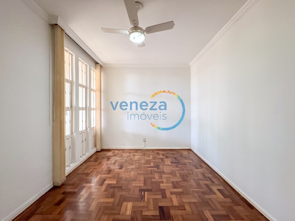 Casa Comercial para locação no bairro Centro de Rolandia - Foto 13
