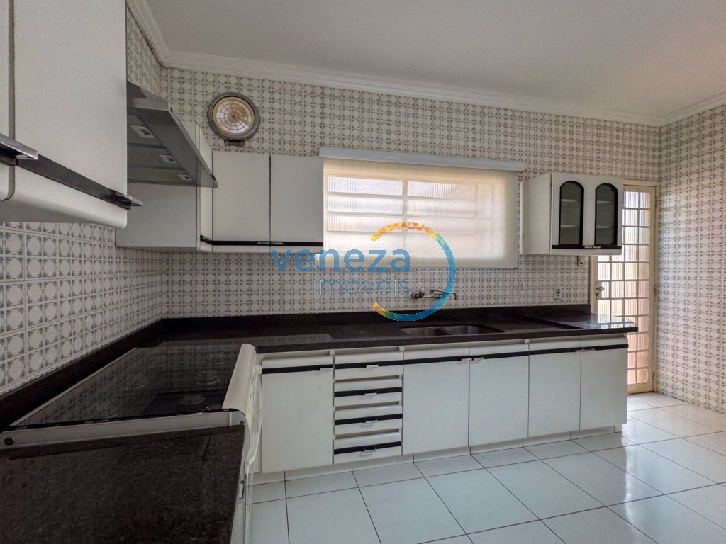 Casa Comercial para locação no bairro Centro de Rolandia - Foto 30