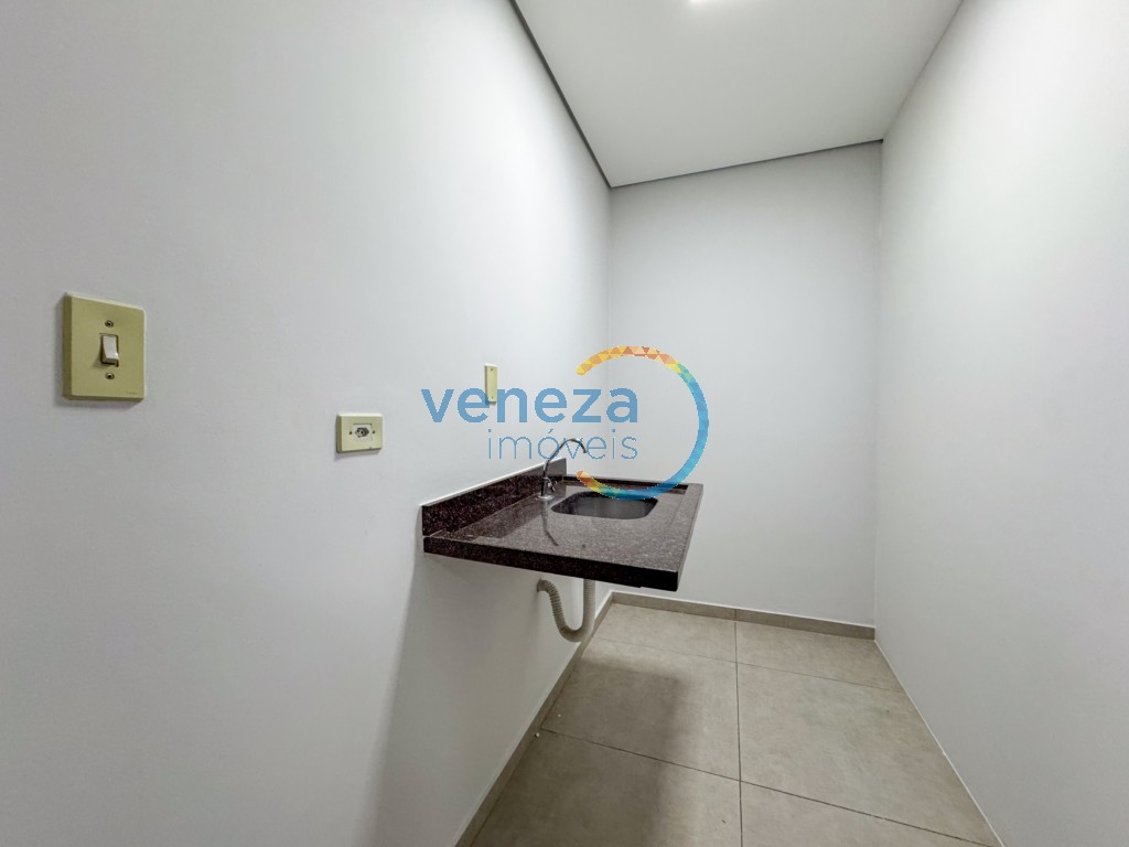 Casa Comercial para locação no bairro Jardim Higienopolis de Londrina - Foto 5