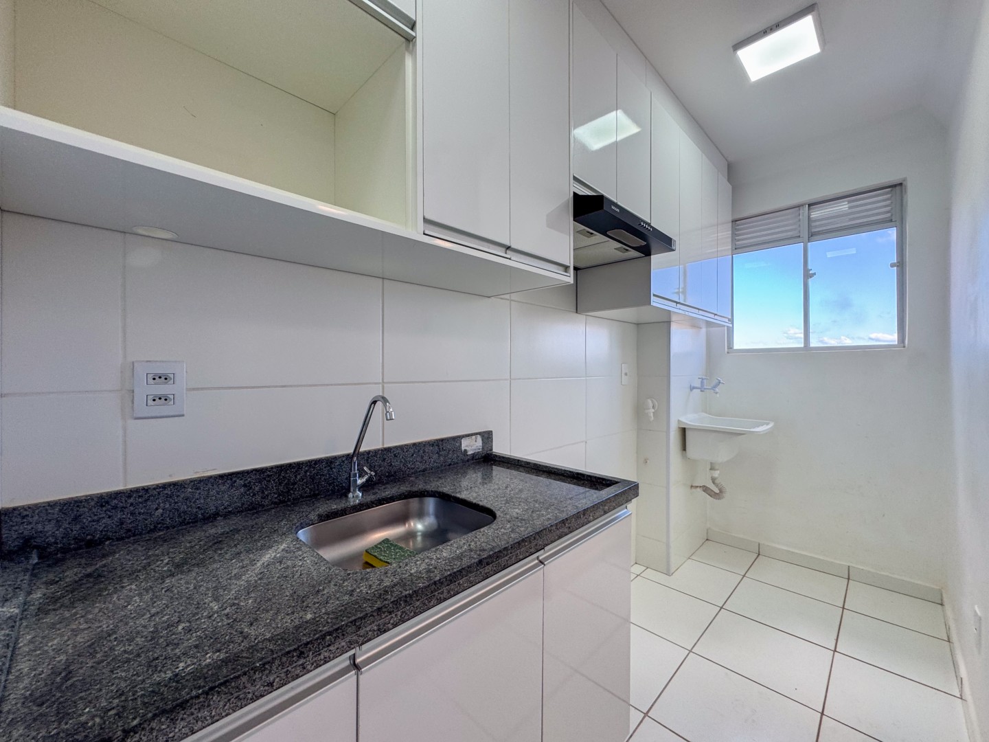 Apartamento para locação no bairro Maria Celina de Londrina - Foto 8