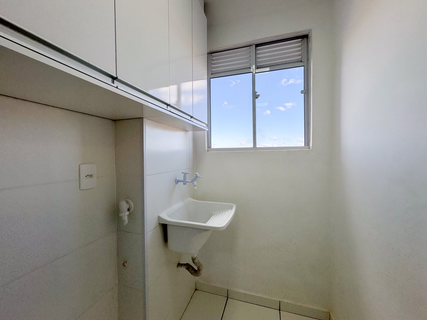 Apartamento para locação no bairro Maria Celina de Londrina - Foto 10