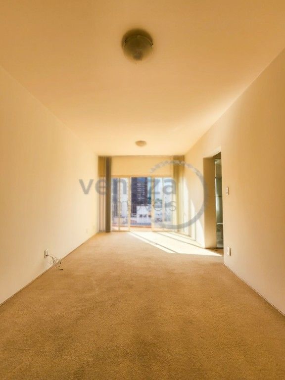 Apartamento para venda no Centro em Londrina com 98m² por R$ 300.000,00  - Foto 2