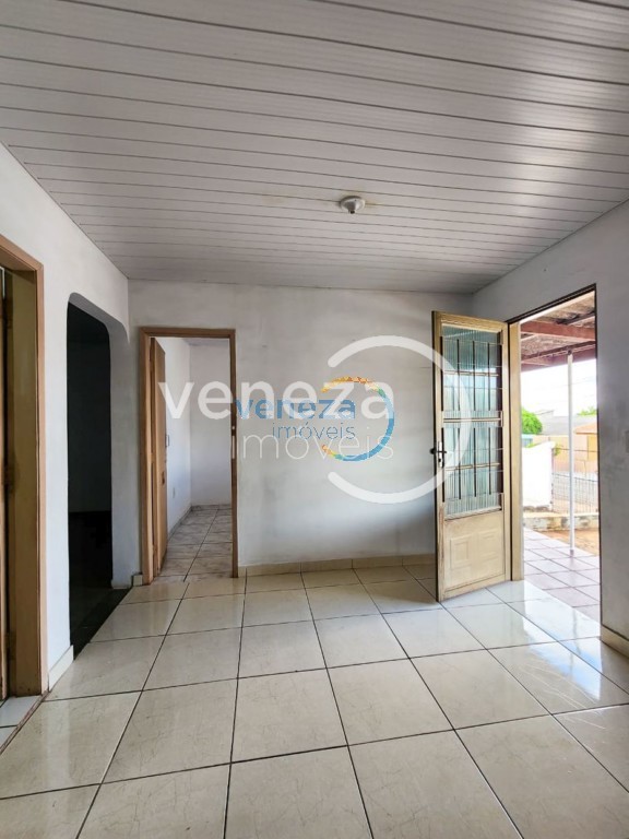 Casa à venda em Assis, Londrina — Portal Chave Fácil