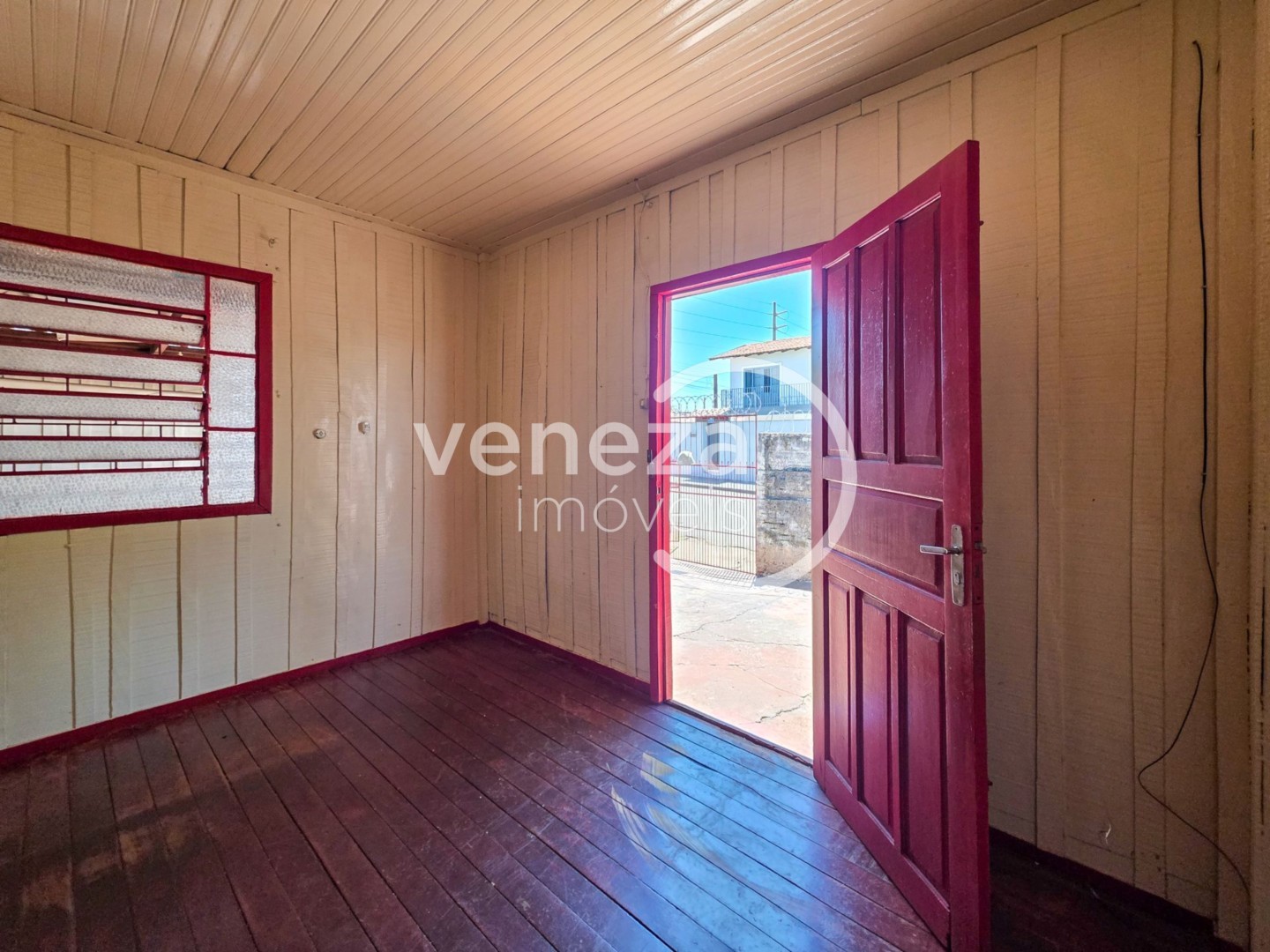 Casa Residencial para venda no bairro Agari de Londrina - Foto 5