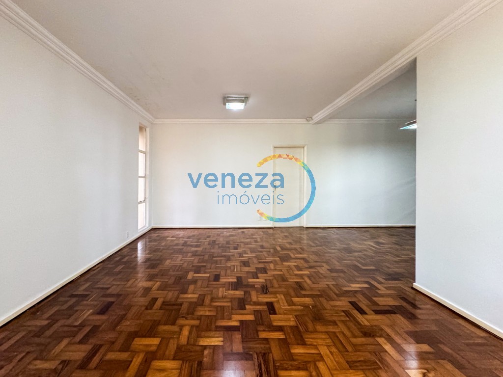 Casa Comercial para venda no bairro Centro de Rolandia - Foto 5