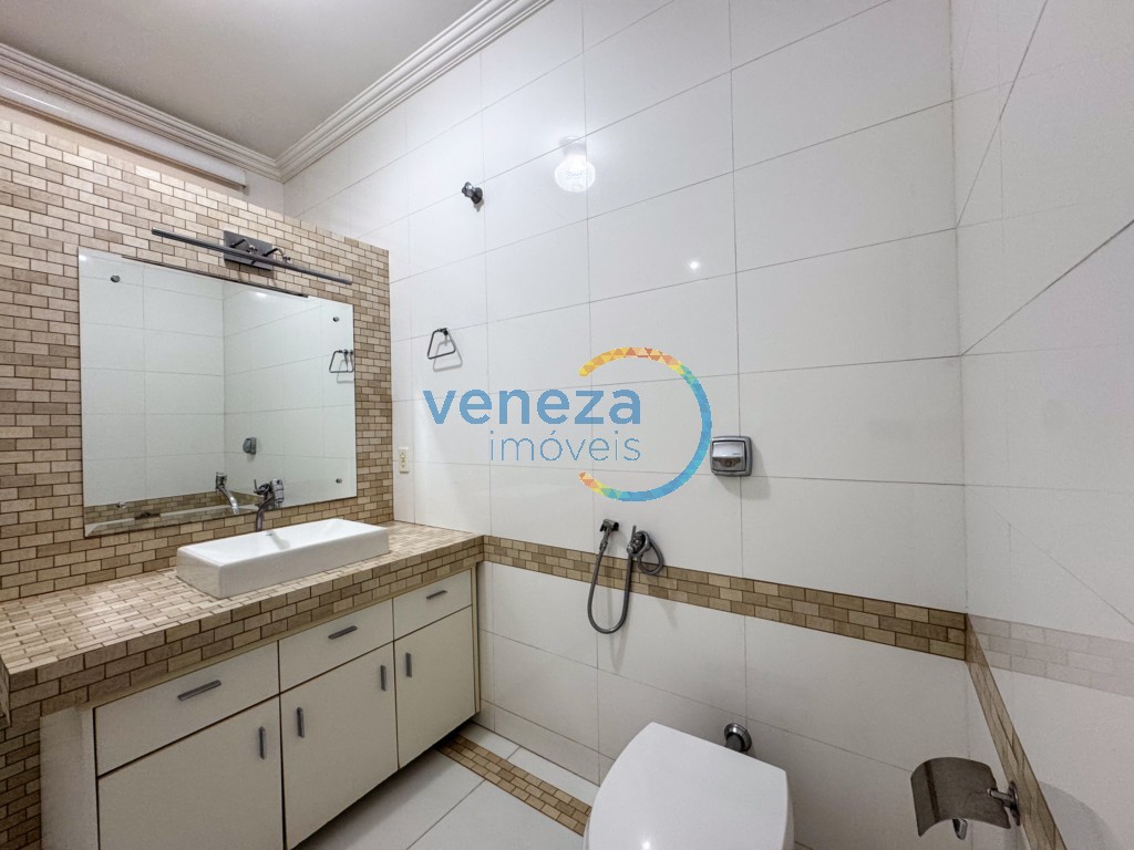 Casa Comercial para venda no bairro Centro de Rolandia - Foto 18