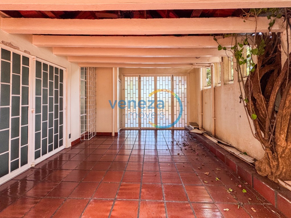 Casa Comercial para venda no bairro Centro de Rolandia - Foto 31