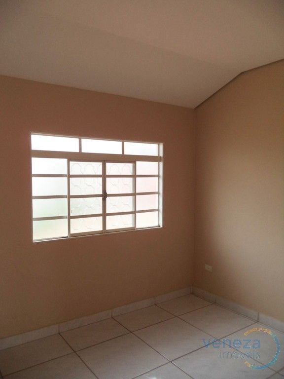 Casa Residencial para venda no bairro Coliseu de Londrina - Foto 12