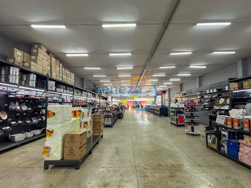 Barracão para locacao no Centro em Londrina com 656,25m² por R$ 30.000,00
