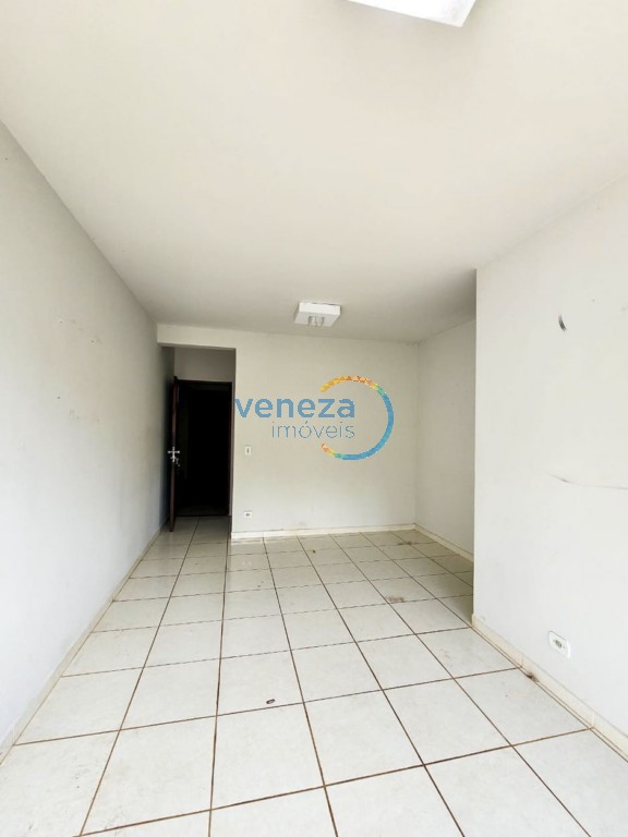 Apartamento para venda no Claudia em Londrina com 88,11m² por R$ 290.000,00 - Foto 3
