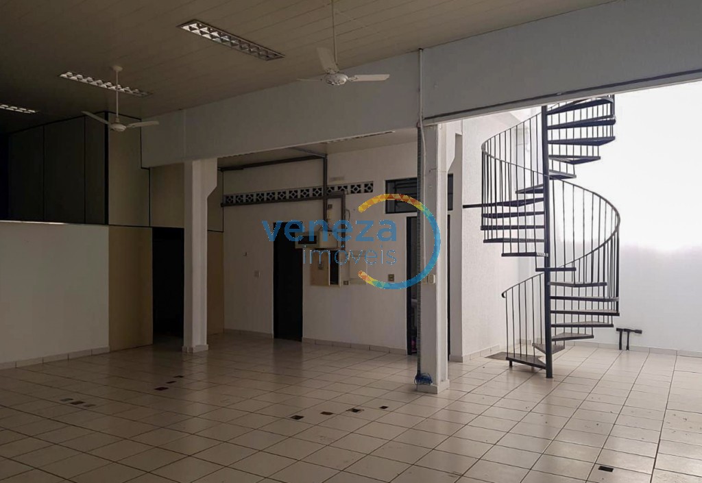 Barracão salão loja para locacao no Hedy em Londrina com 303m² por R$ 4.900,00