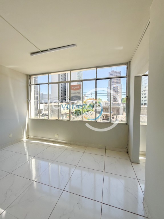 Sala para venda no bairro Centro de Londrina - Foto 8