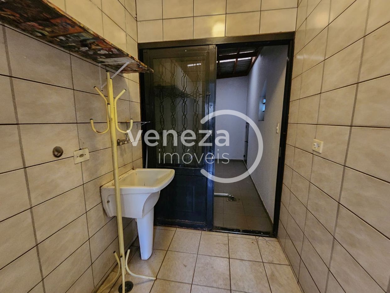 Casa Residencial para venda no bairro Santa Monica de Londrina - Foto 16