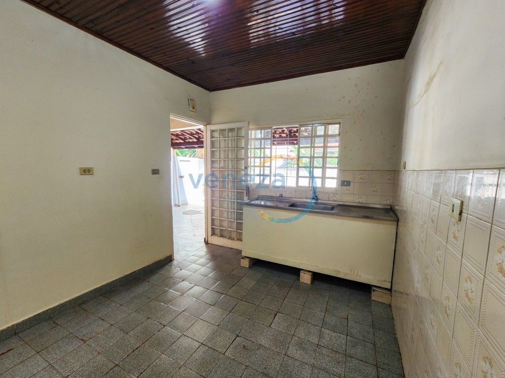 Casa Residencial para locacao no Centro em Londrina com 50m² por R$ 1.000,00