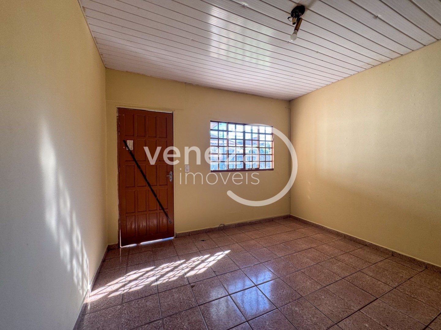 Casa Residencial para locacao no Piza em Londrina com 22m² por R$ 890