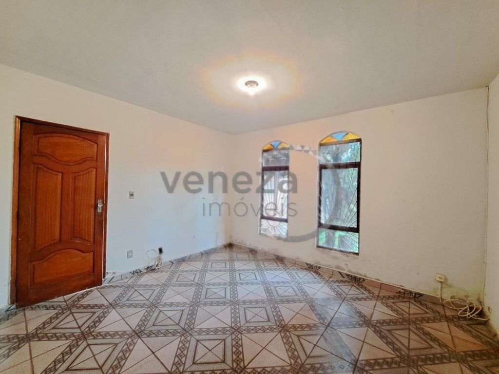 Casa Residencial para locacao no Nossa Senhora de Lourdes em Londrina com 105m² por R$ 1.837,50