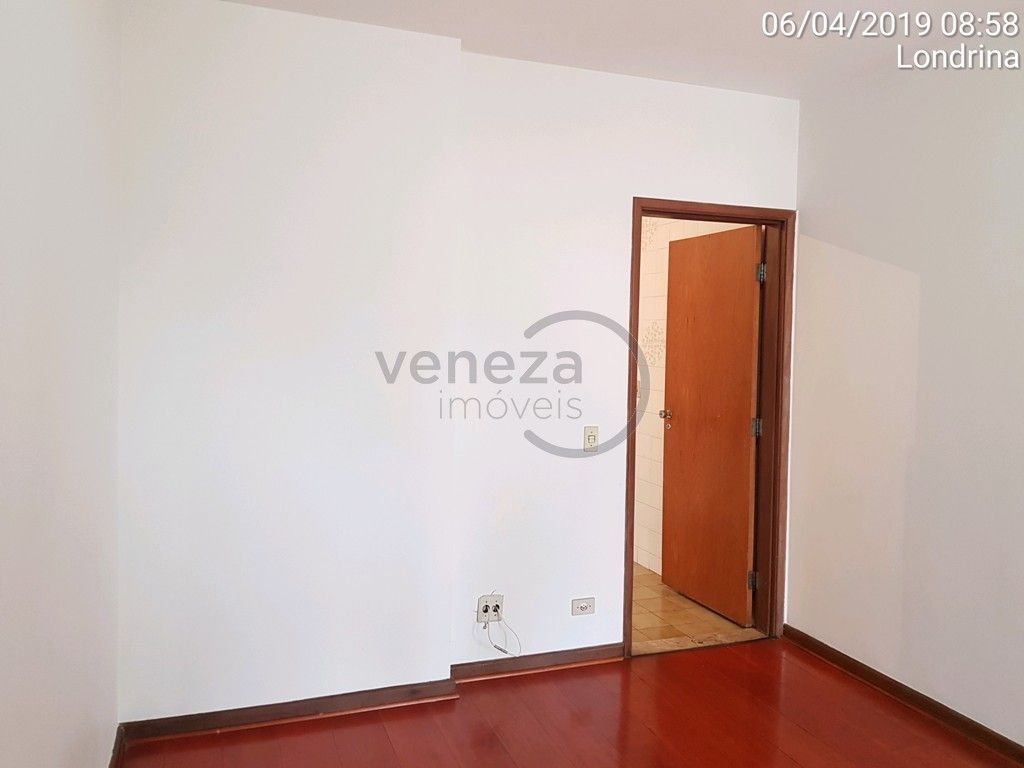 Apartamento para venda no Centro em Londrina com 114,51m² por R$ 380.000,00  - Foto 3