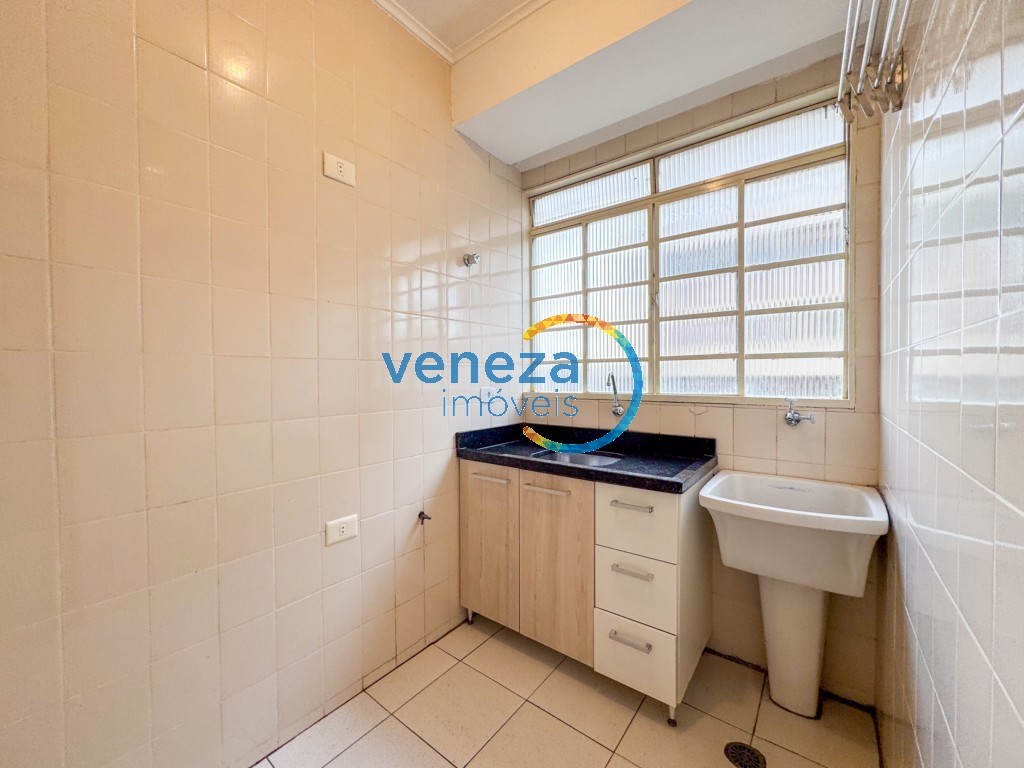 Apartamento para venda no Centro em Londrina com 35,26m² por R$ 140.000,00  - Foto 3
