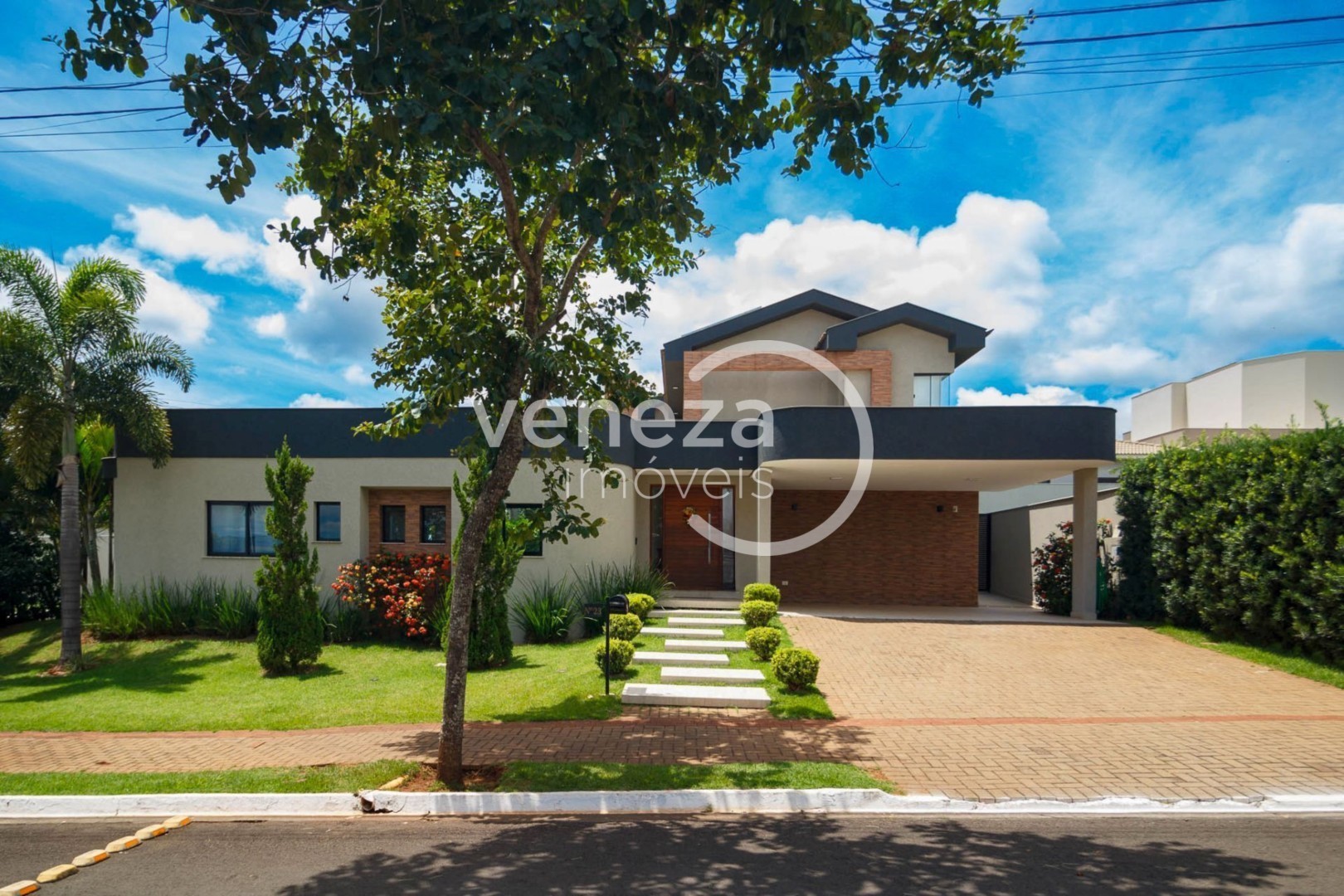 Casa Residencial para venda no Gleba Palhano em Londrina com 318m² por R$ 3.490.000