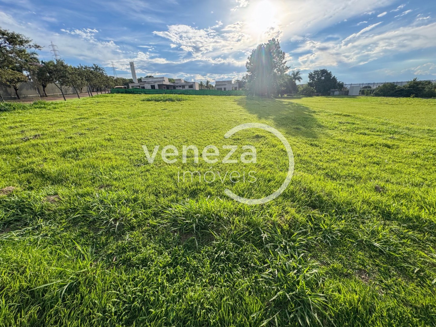 Terreno para venda no Estancia Bom Tempo em Londrina com 2.602m² por R$ 2.800.000 - Foto 3