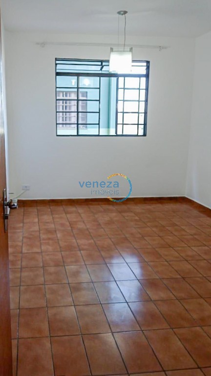 Apartamento para venda no Centro em Londrina com 53m² por R$ 159.000,00  - Foto 2