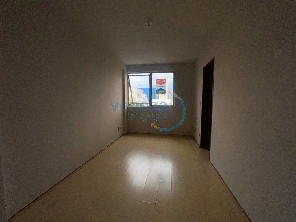Apartamento para venda no Centro em Londrina com 67,79m² por R$ 260.000,00  - Foto 3