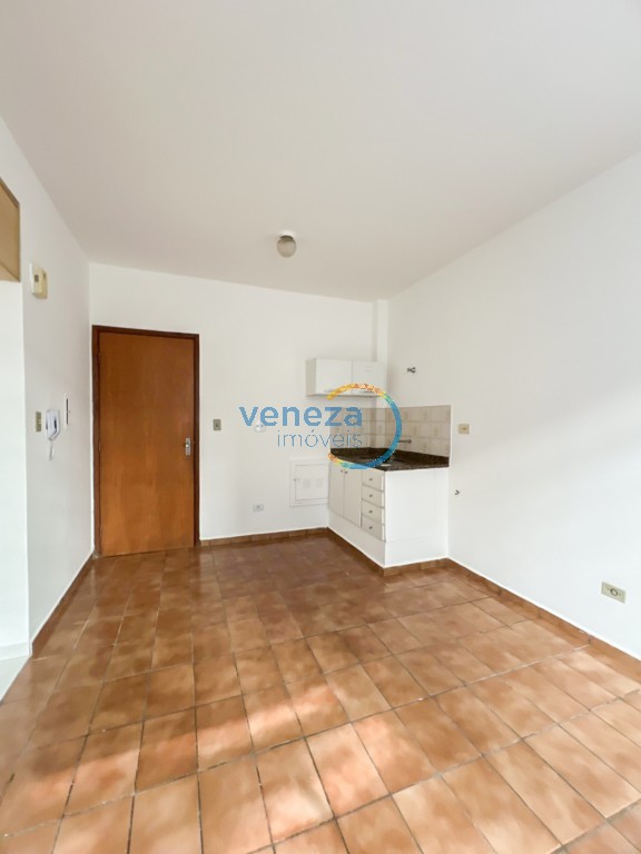 Apartamento para venda no Centro em Londrina com 39,24m² por R$ 173.000,00  - Foto 3