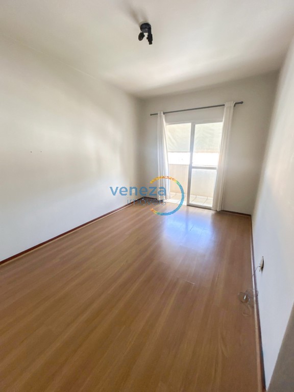 Apartamento para venda no Centro em Londrina com 66,09m² por R$ 260.000,00  - Foto 2