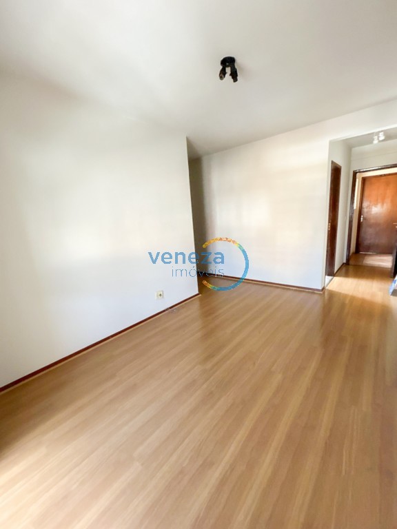 Apartamento para venda no Centro em Londrina com 66,09m² por R$ 260.000,00  - Foto 3