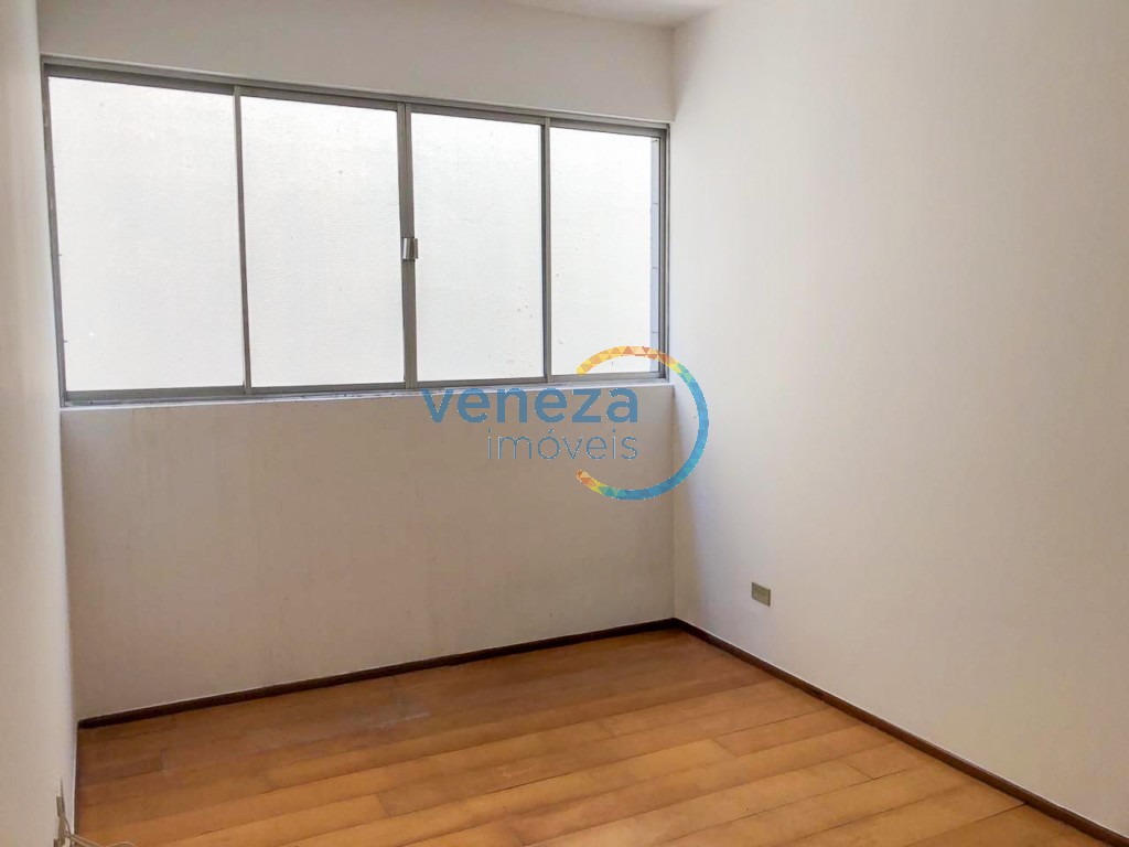 Apartamento para venda no Centro em Londrina com 105m² por R$ 283.500,00  - Foto 3