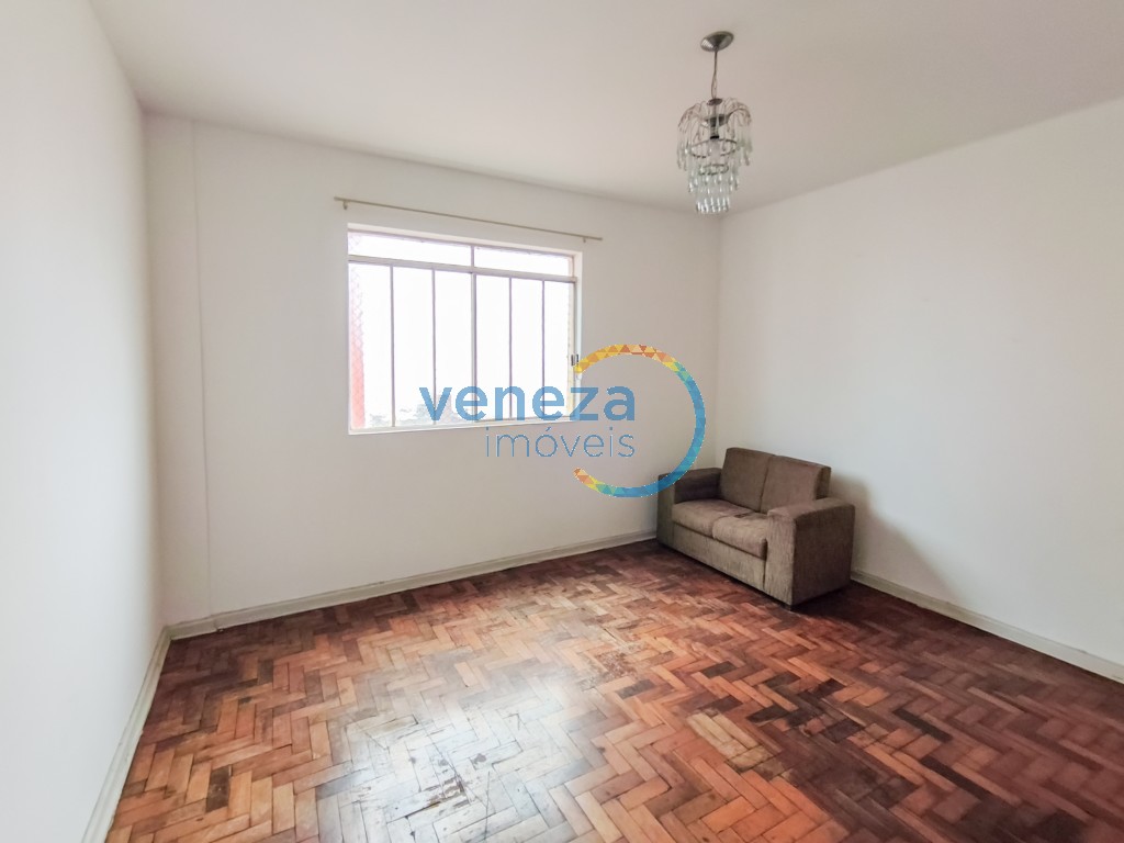 Apartamento para venda no Centro em Londrina com 95m² por R$ 210.000,00  - Foto 2