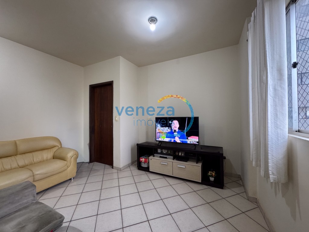 Apartamento para venda no Centro em Londrina com 105m² por R$ 367.000,00  - Foto 2
