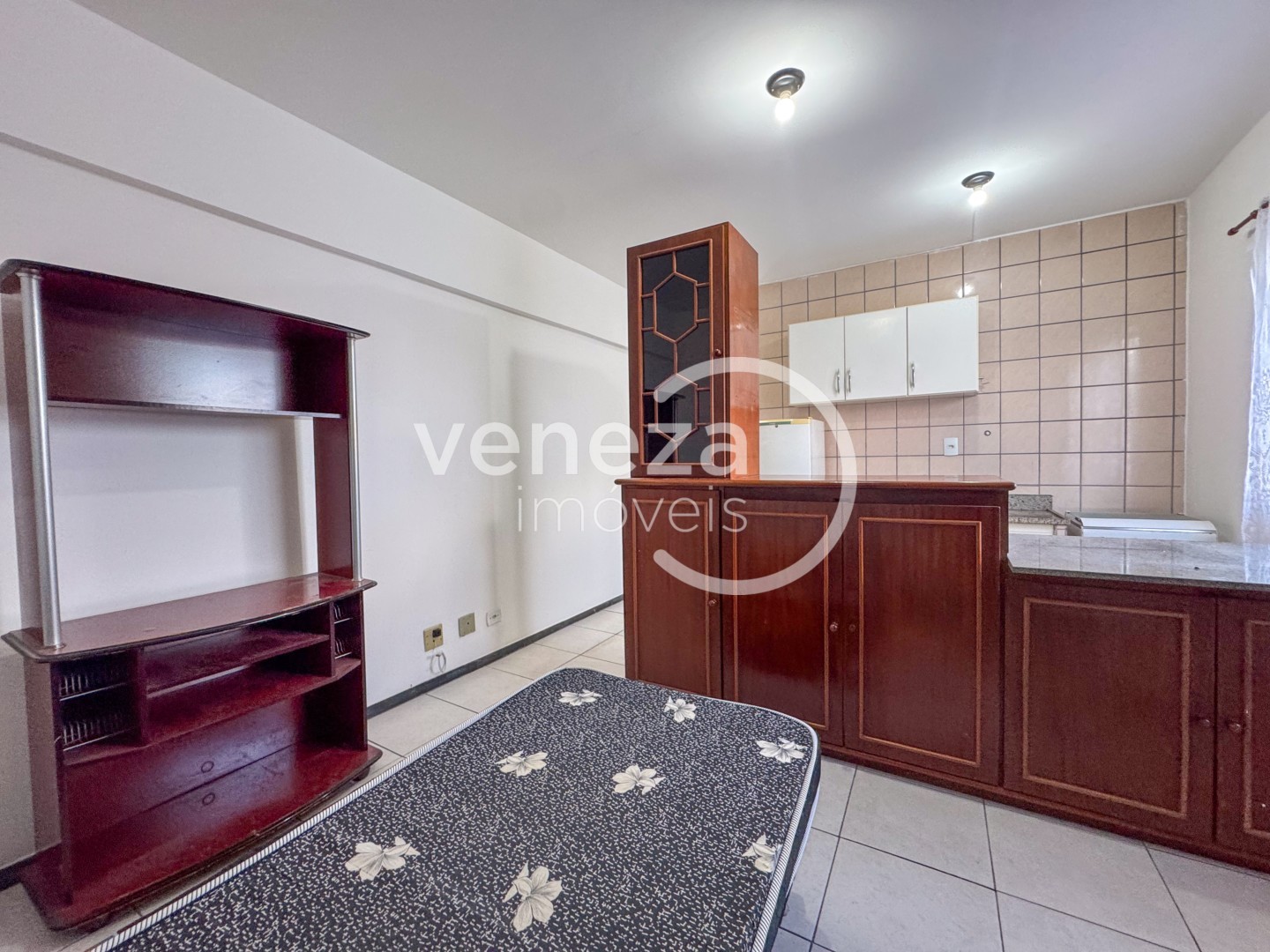 Apartamento para locacao no Centro em Londrina com 45m² por R$ 900