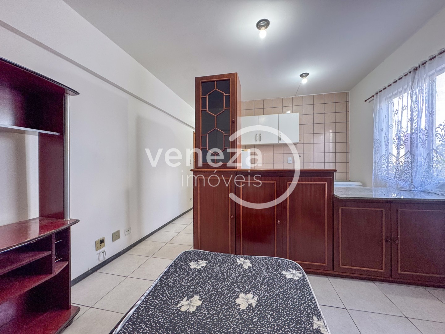 Apartamento para locacao no Centro em Londrina com 45m² por R$ 900