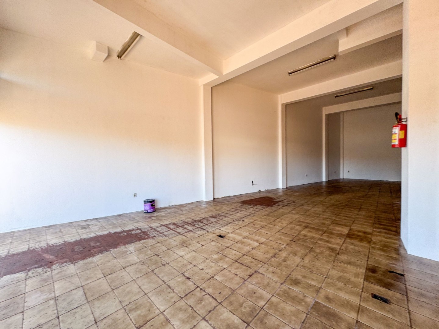Prédio Comercial para venda no bairro Franca de Londrina - Foto 31