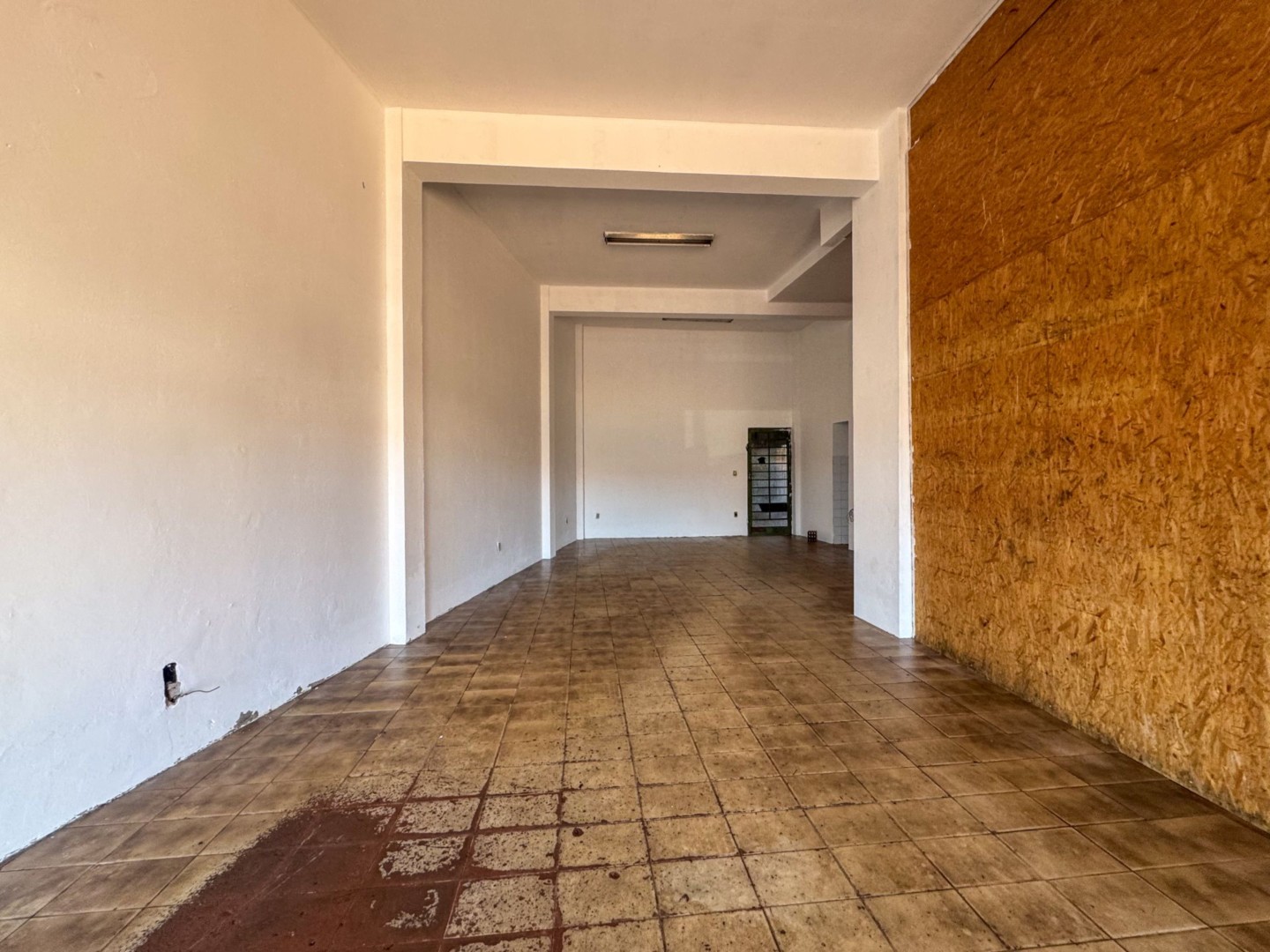 Prédio Comercial para venda no bairro Franca de Londrina - Foto 38