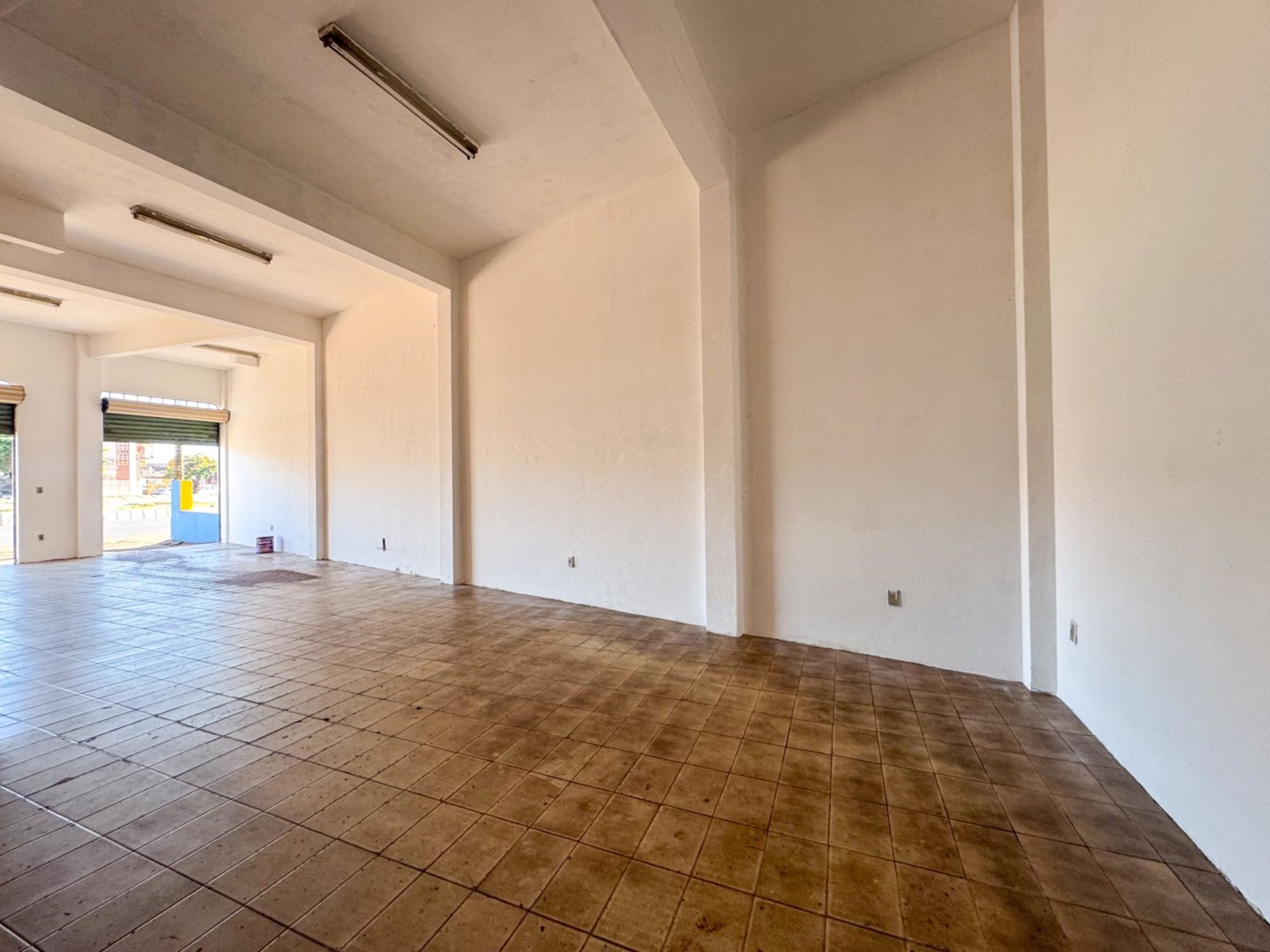 Prédio Comercial para venda no bairro Franca de Londrina - Foto 42