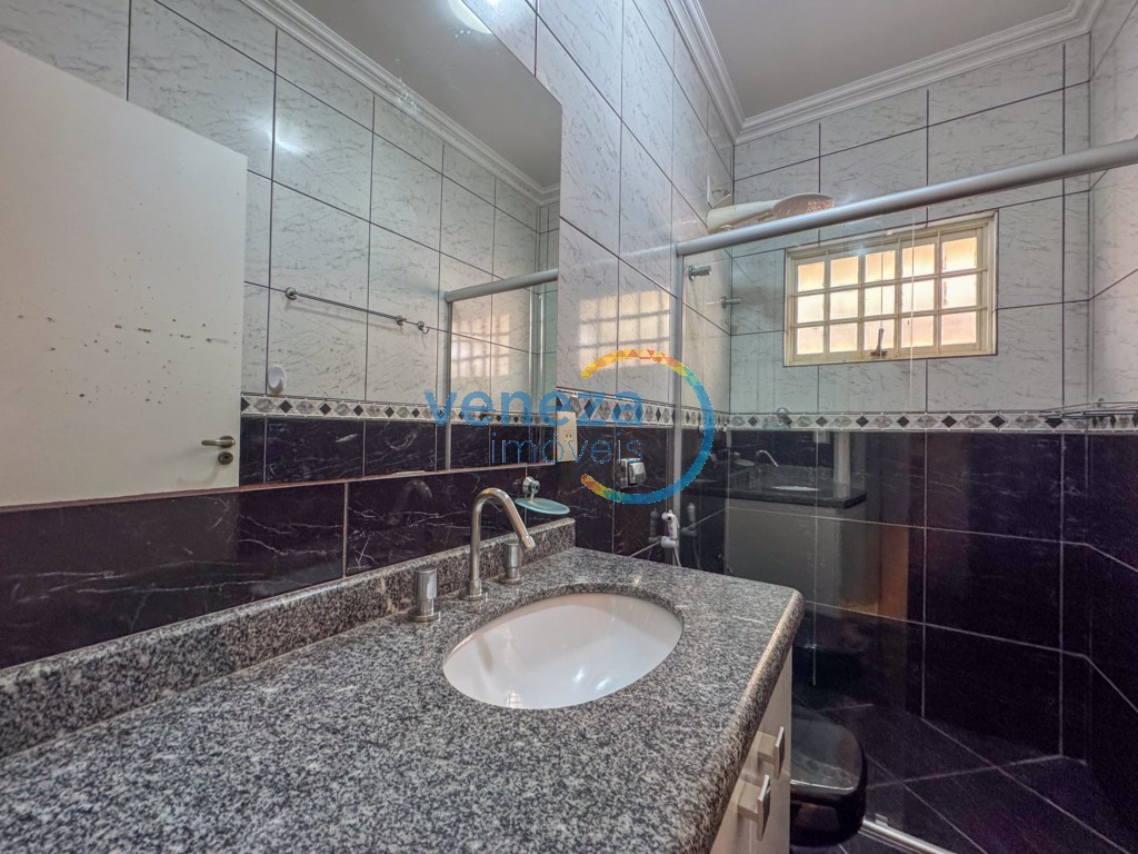 Casa Residencial para venda no bairro Aragarca de Londrina - Foto 28