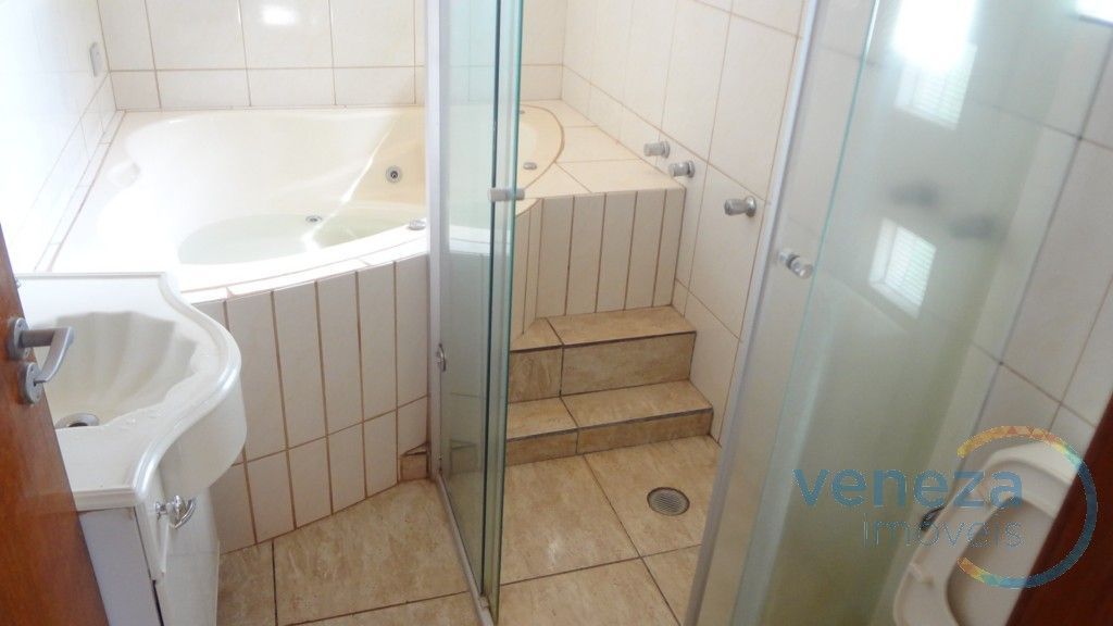 Casa Residencial para venda no bairro Columbia de Londrina - Foto 7