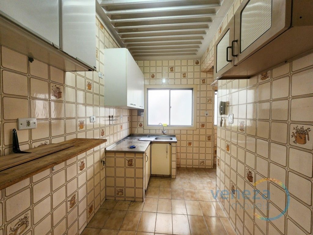 Apartamento para locação no bairro Centro de Londrina com 74.13m<sup>2</sup> útil, 3 quartos, 1 vaga de garagem