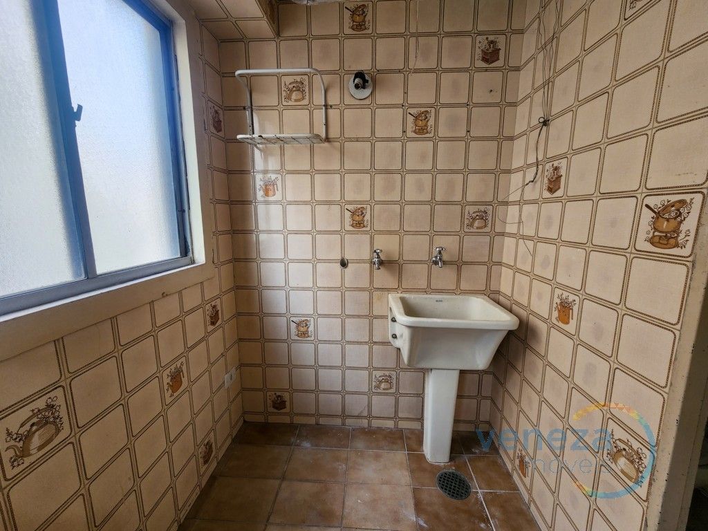 Apartamento para locação no bairro Centro de Londrina com 74.13m<sup>2</sup> útil, 3 quartos, 1 vaga de garagem