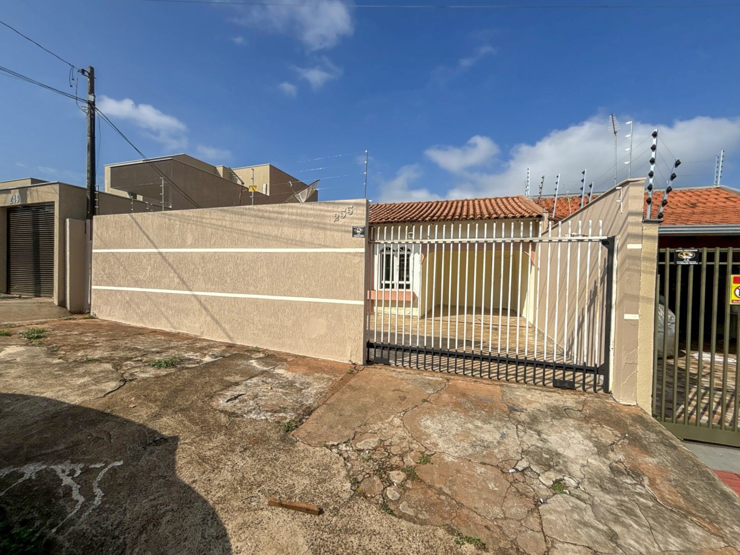 Casa à venda em Veneza, Londrina — Portal Chave Fácil