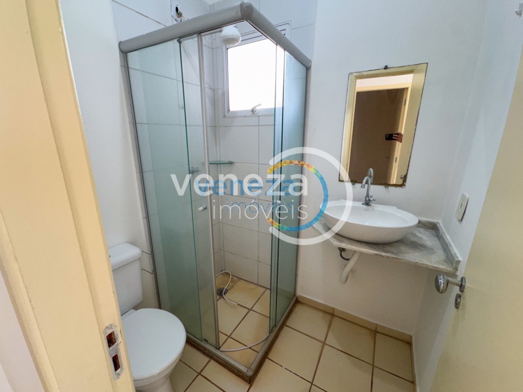 Casa Residencial para venda no bairro Heimtal de Londrina - Foto 10