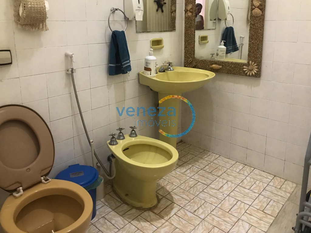 Casa Comercial para venda no bairro Centro de Londrina - Foto 9